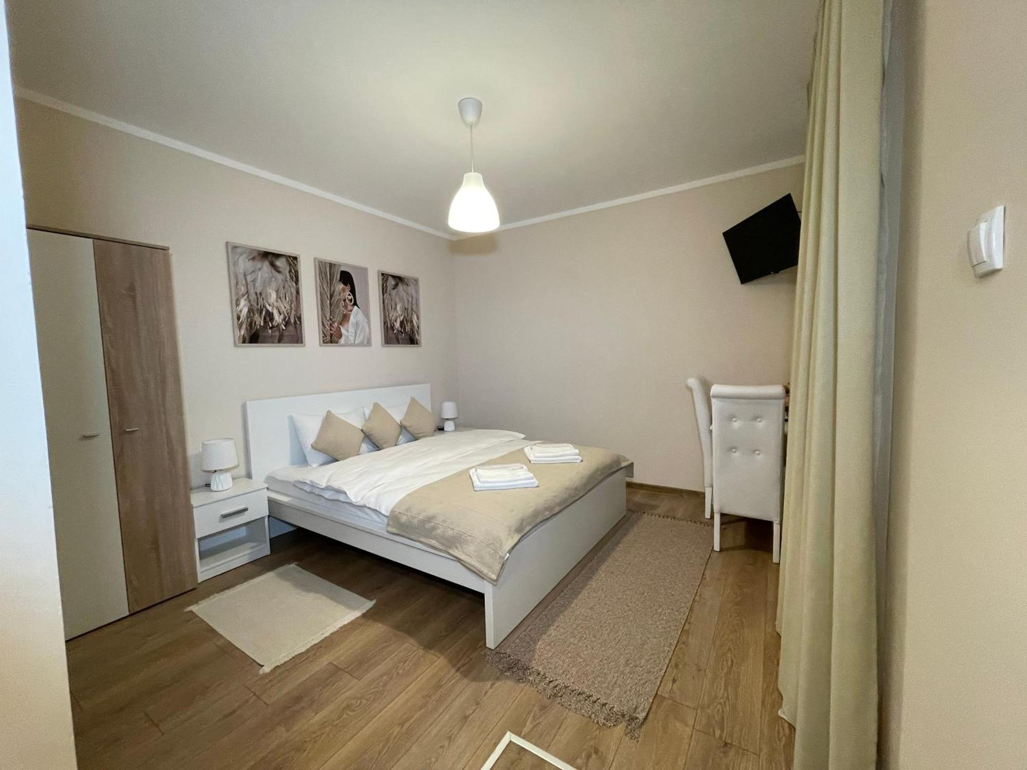 Airport Apartments Alexandra Surčin Екстериор снимка